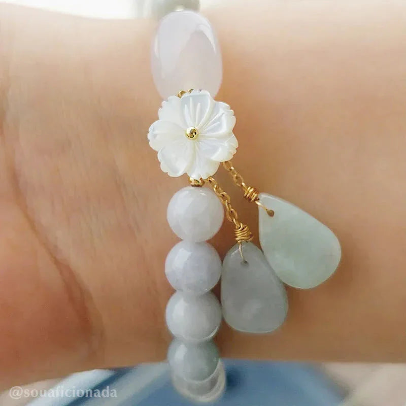 Natural jadeite bracelet for women – Natural White Jade Luck Bracelet shell flowers, fresh and artistic. - EastBless
